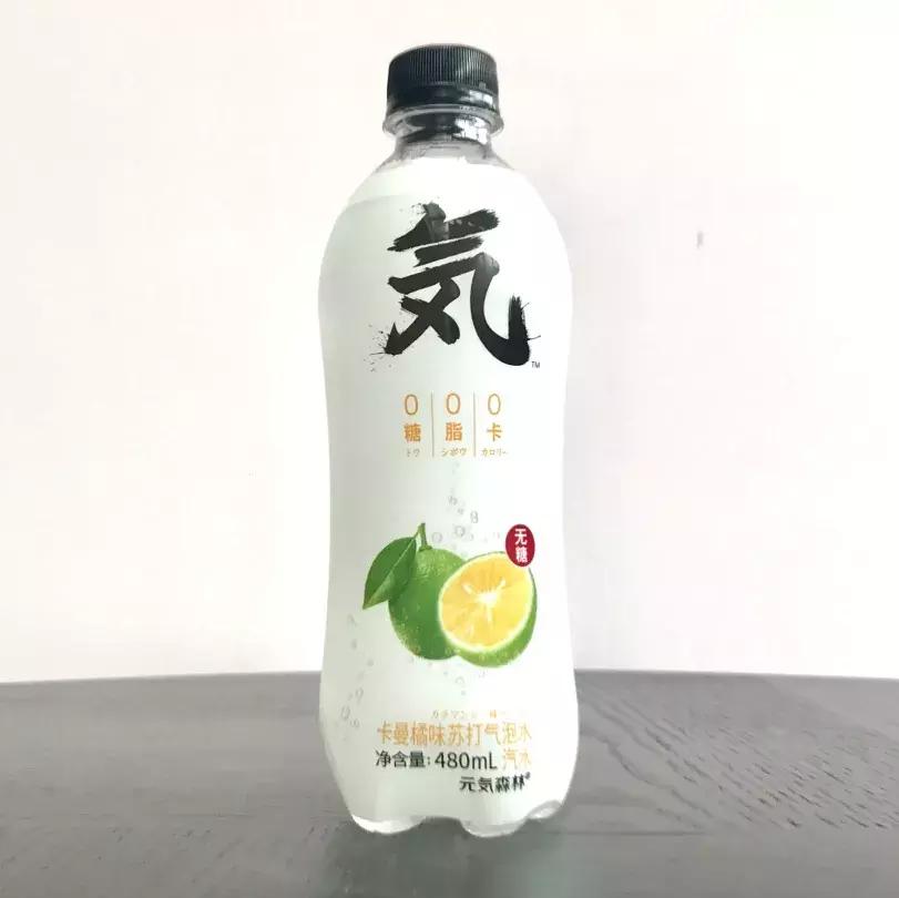 这20+款新饮品，我们喝出了打屁虫、清新剂、中药丸的味儿……