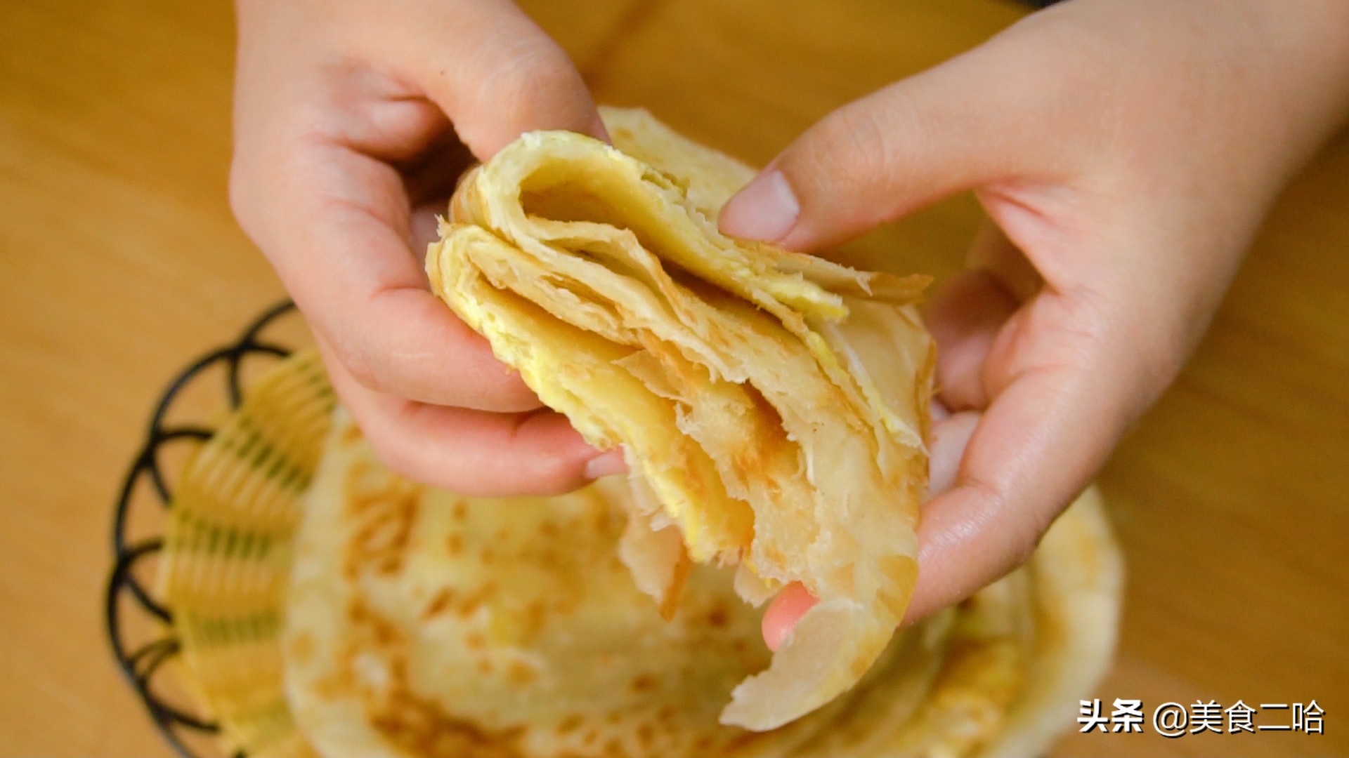 鸡蛋灌饼好吃的做法小视频,鸡蛋灌饼五分钟轻松搞定