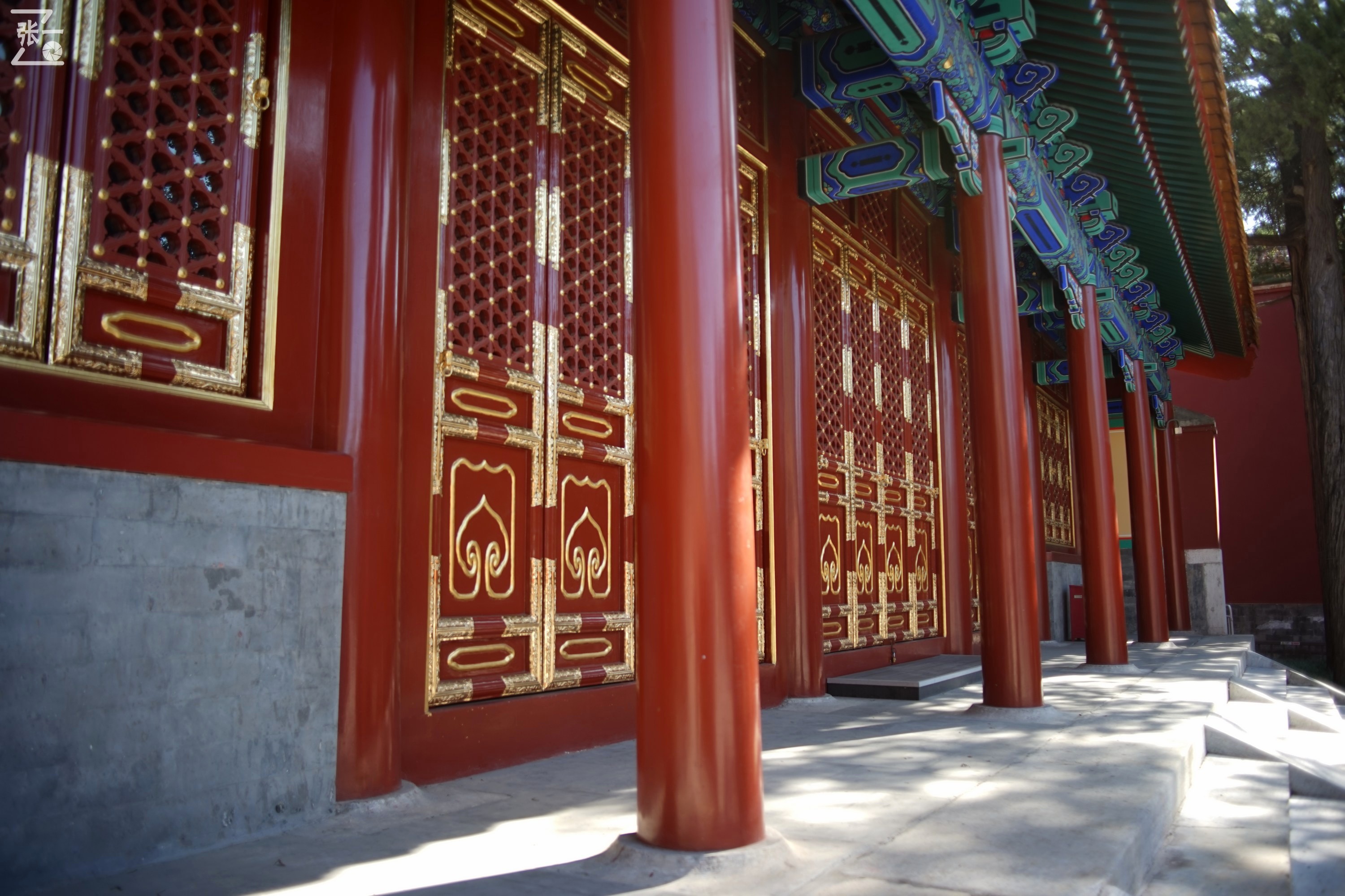 镜头测试：蔡司红T28/2.8+索尼微单A7实拍北京景山公园