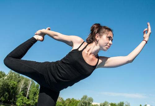 顽固痘痘怎么办教你一招正确祛痘,痘痘破了反复长不停如何正确祛痘