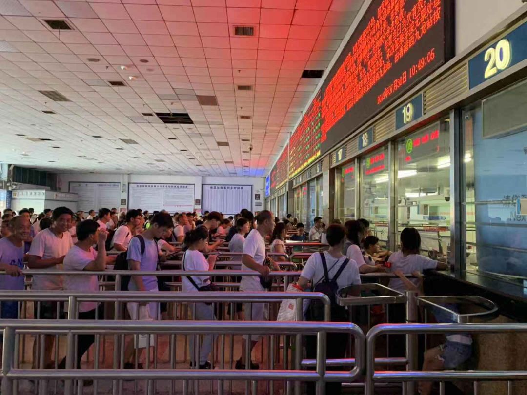 听说你放假在家又被你爸妈嫌弃了,放假在家如何不被爸妈嫌弃