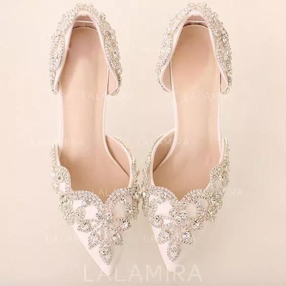 买了双白色高跟鞋，嫌太单调，稍加改造就美过新娘鞋，附教程