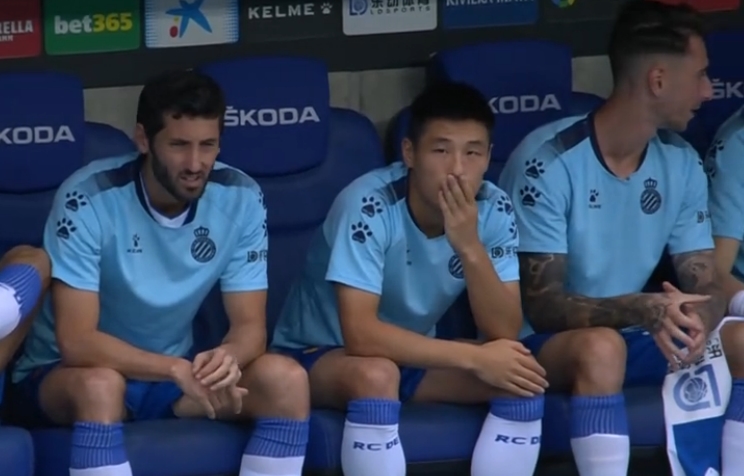 武磊单刀破门西班牙人评价,西班牙武磊失单刀视频