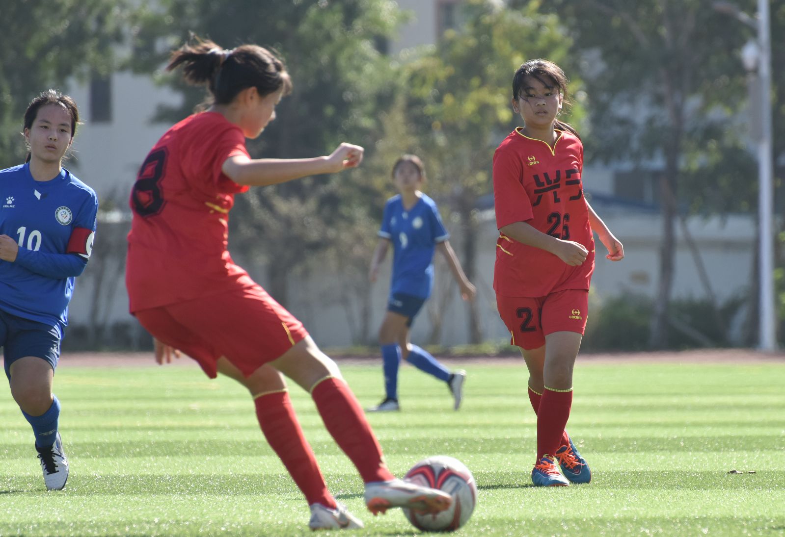 绿茵场上展风采足球小将创佳绩,汕头市第四届足球市长杯开幕式