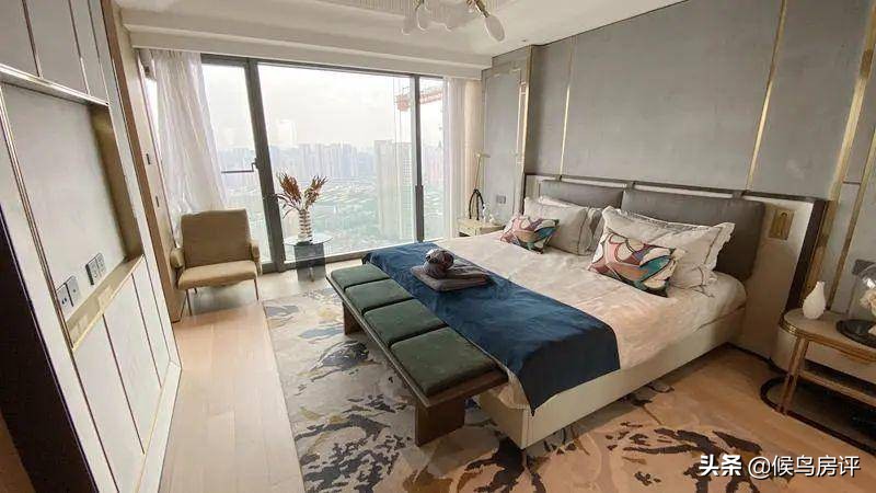 1000万可以买到什么豪车,1000万可以买到怎样的别墅