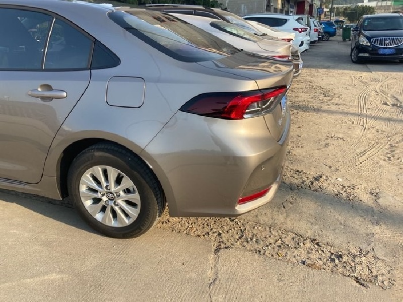 卡罗拉车油耗4.6是多少,卡罗拉混动版的动力够用吗