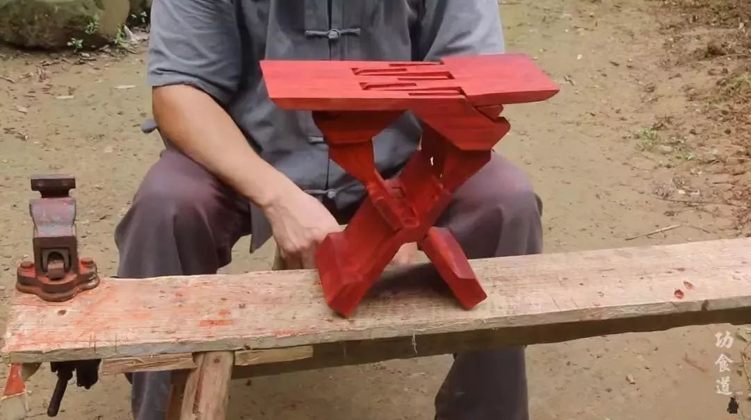 中国大爷手造神器被夸“鲁班再世”，外媒见识不一样的中国功夫
