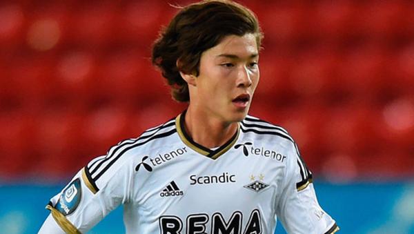 外国人为什么可以代表中国足球,外国人能在中国踢什么联赛