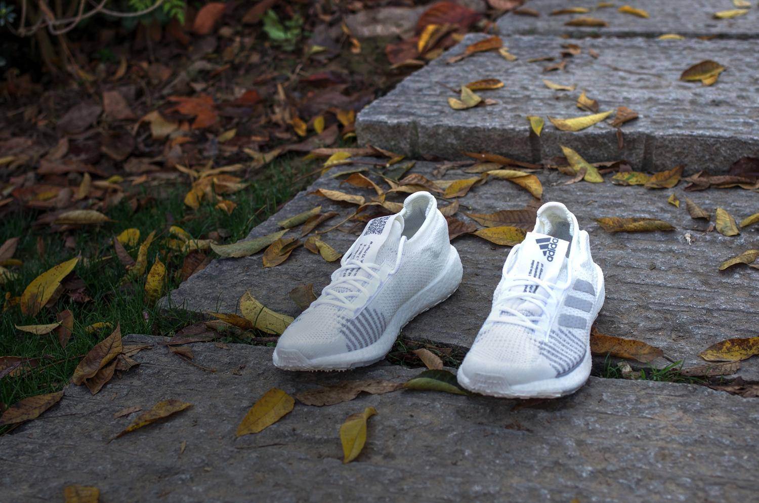 阿迪达斯boost哪款比较好,阿迪达斯boost系列基础款