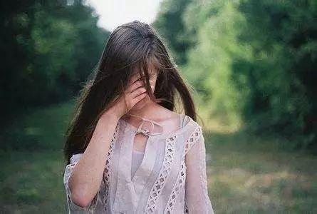 女生来初潮怎么办,女儿初潮后妈妈应该怎么办