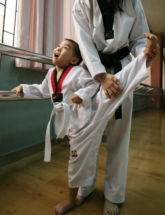 孩子在幼儿园里挨打,孩子在幼儿园挨打怎么处理