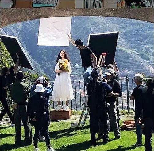 拥有祖传的神颜，进军时尚圈成新宠儿，老妈还是意大利性感女神