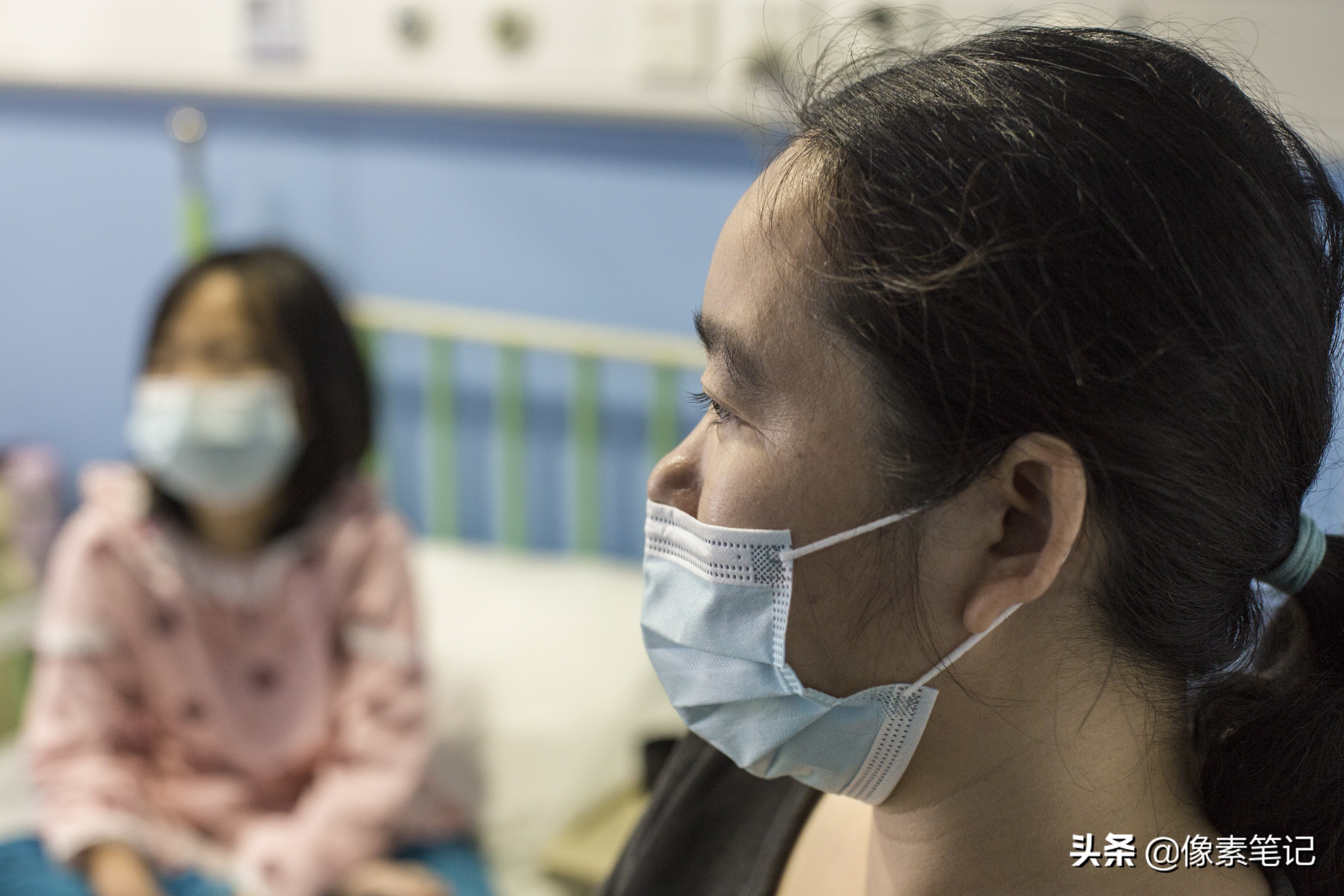 我10年前被说“养不大”的女儿，现在争取着最后一线生机