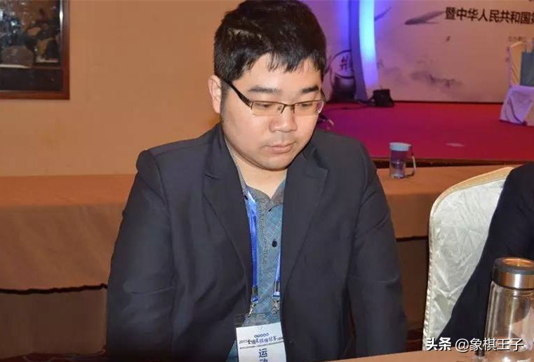 王天一快棋赛第九轮棋谱,快棋锦标赛王天一唐丹颁奖