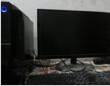 电脑开机发出滴滴警报声屏幕不亮,电脑开机有声音屏幕不亮怎么回事