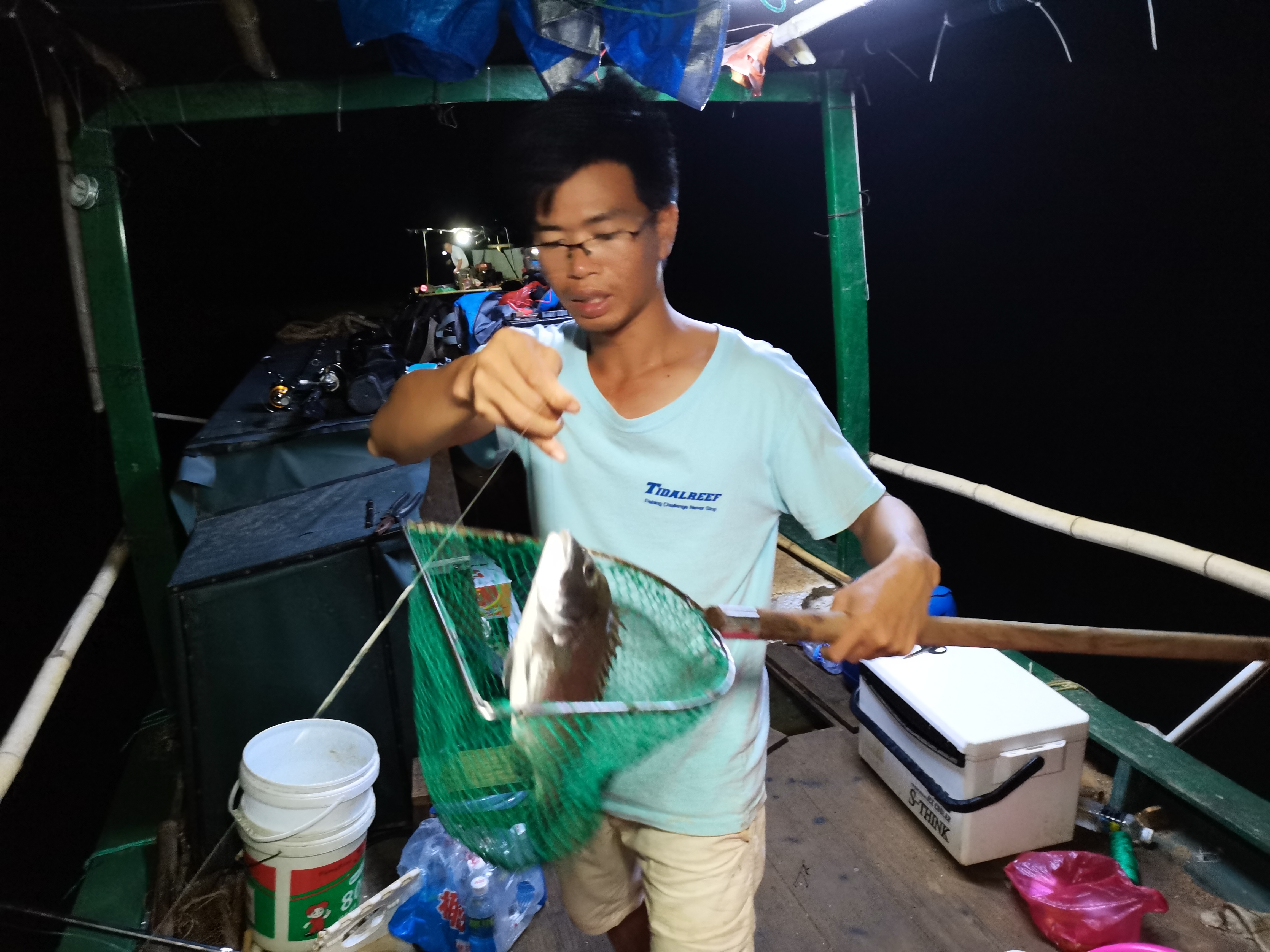 一天钓鱼最多能赚多少钱,一天能赚600-800块钱的工作