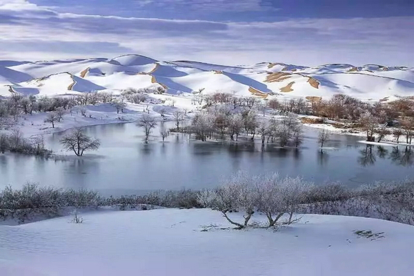 巴音布鲁克镇冬天的生活,巴音郭楞自治州和静县冬天