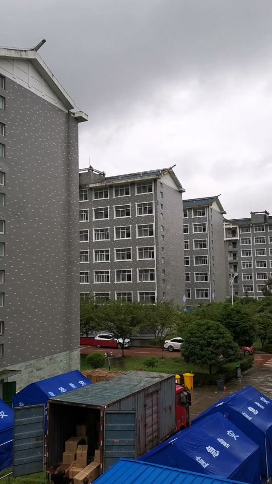 奋战疫情一线的医护们,抗击疫情奋战一线医护