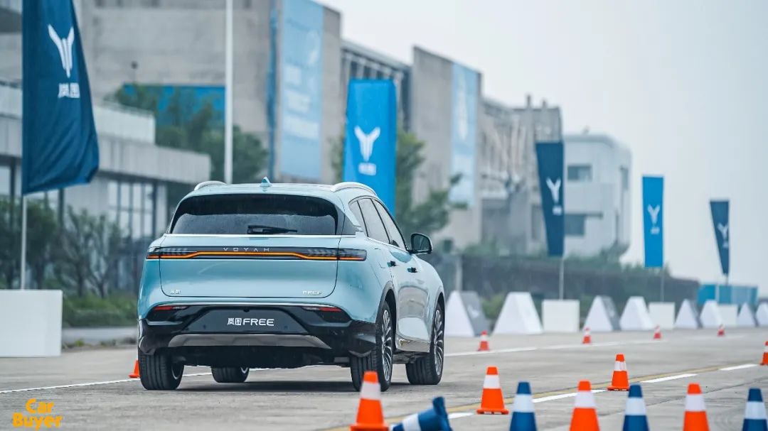 试驾岚图free2024,试驾岚图free要先交2000块