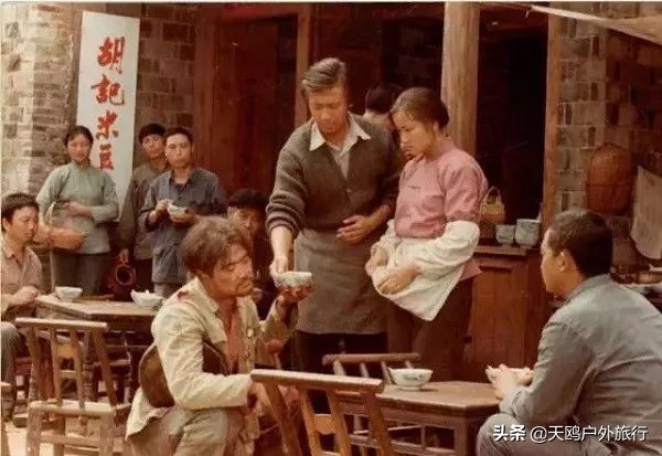 电影芙蓉镇取景地,芙蓉镇的拍摄背景