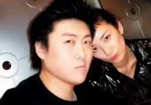 “富豪*击狙**手”黄奕的瓜