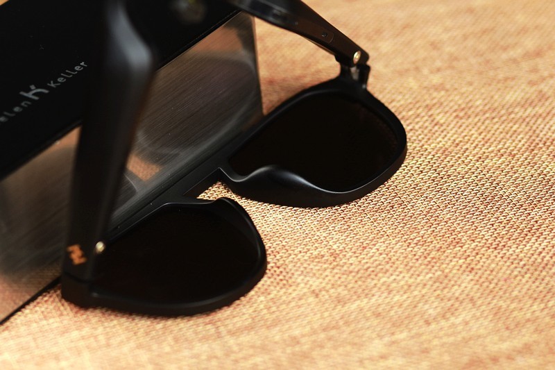 海伦凯勒日夜两用太阳眼镜,海伦凯勒蓝牙眼镜