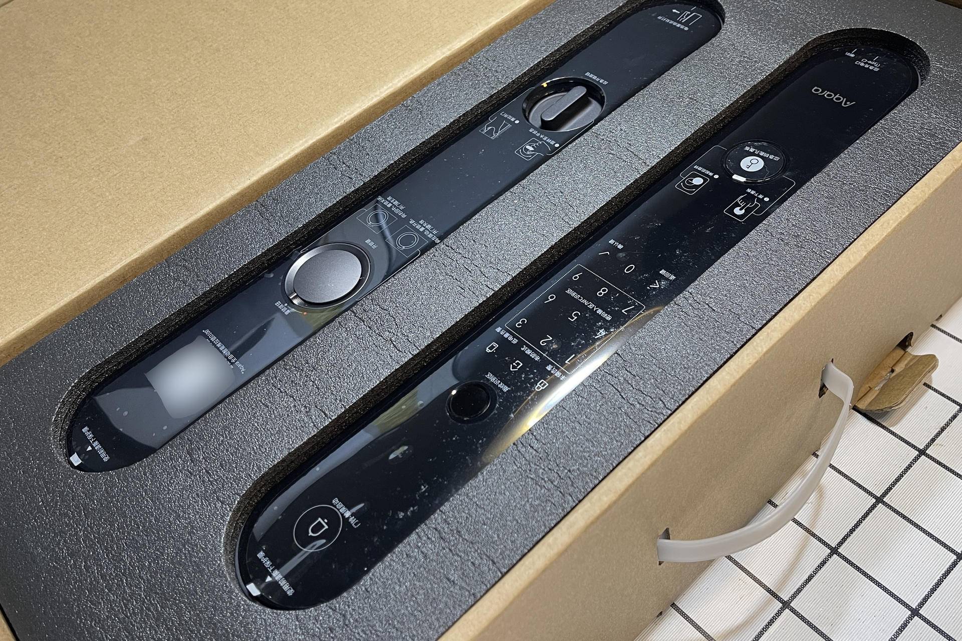 门锁测评老款门锁,指纹锁拆开测评