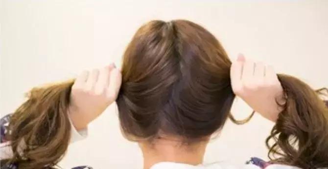 女明星全员哪吒头！杨超越可爱，IU甜美，但最出彩的还是她