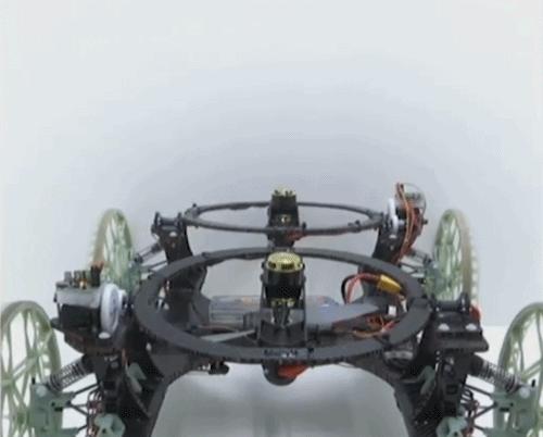 拆弹、监控、拉黄包车，还有什么是这条机器狗不会做的？