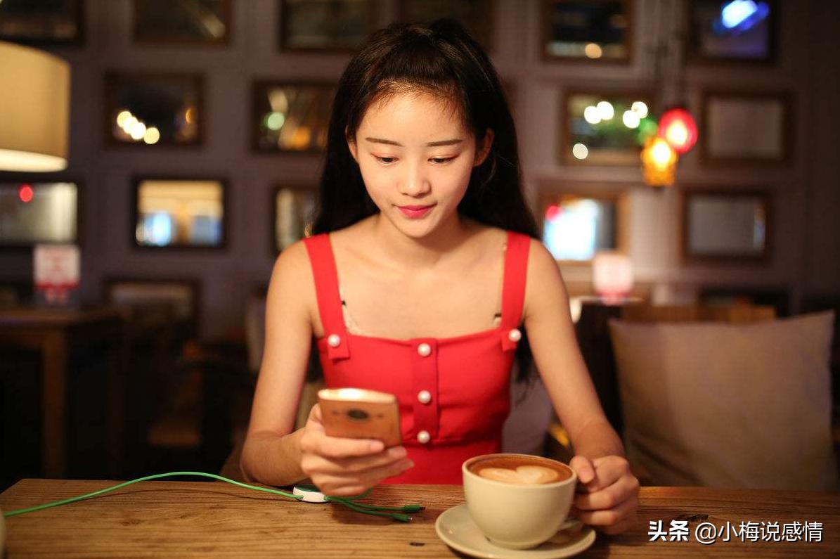 女生微信说什么话暗示你要主动,微信聊天怎么暗示喜欢她