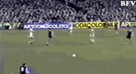 跨越三十年，关公战秦琼！德布劳内PK普拉蒂尼，异同之美皆震撼