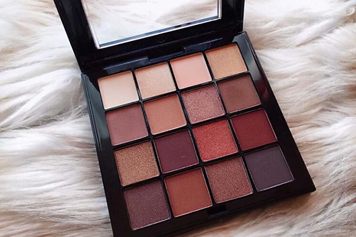 眼影盘小巧便携懒人眼影,不用刷子快速画眼影