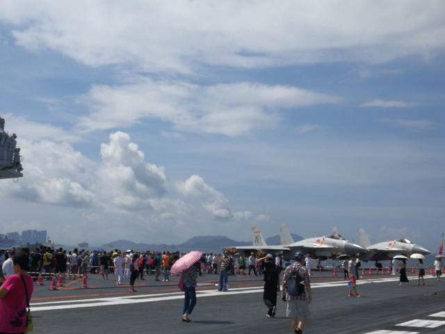 参观辽宁号航母,参观辽宁舰第一视角