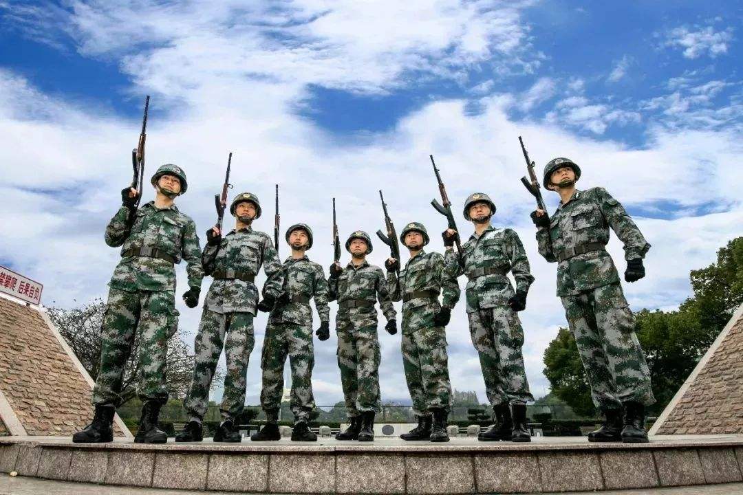 拒服兵役反悔了可以继续服兵役吗,二次入伍以后拒服兵役有什么事