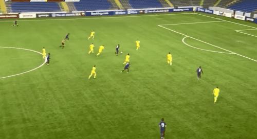 2-0，卫冕冠军轻取鱼腩队！2亿巨星尴尬失点，世预赛迎来首胜