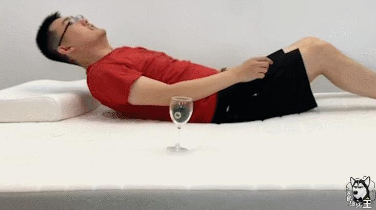 拆开床垫一看全部人震惊,小米床垫拆解