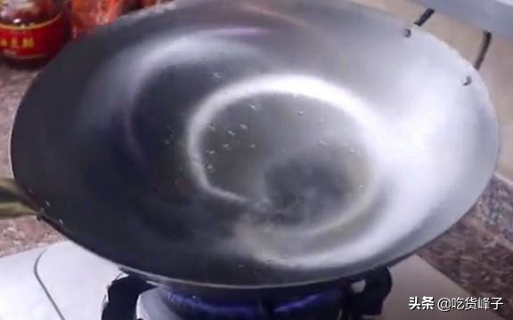 新买的不粘锅正确开锅方法图解,买的不粘锅新锅开锅正确方法