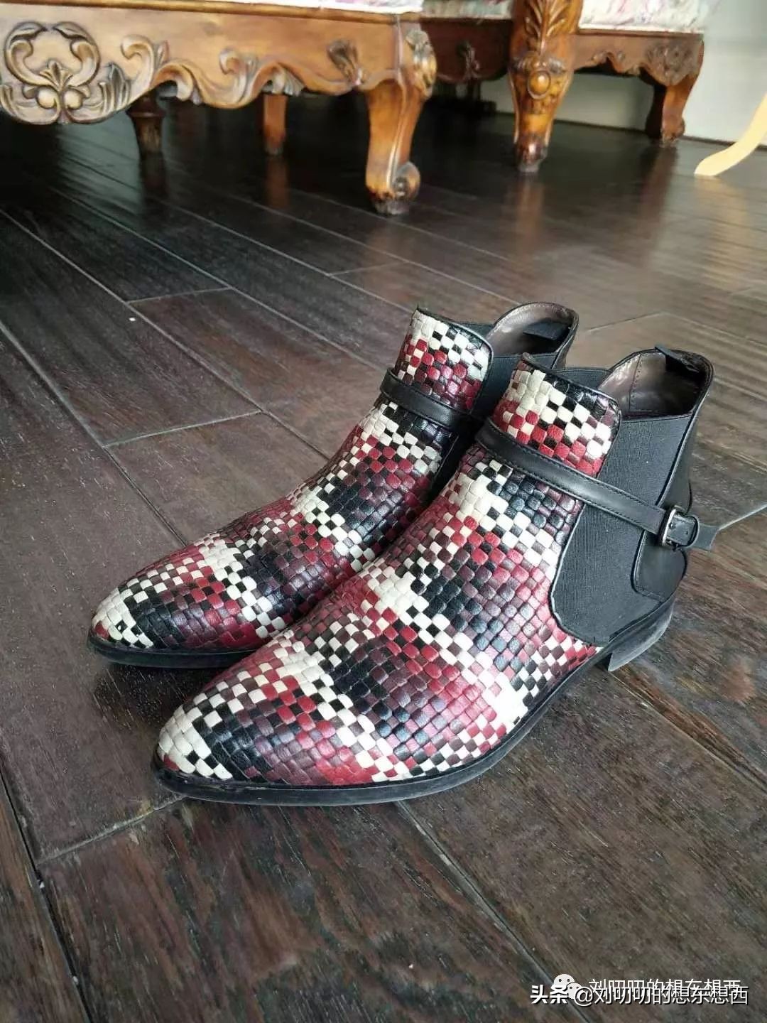 春季套头超薄羊绒衫搭配,夹克式羊绒外套怎么搭配