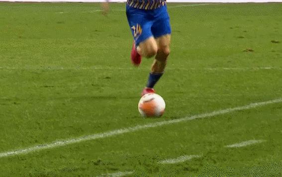 争议之夜给广州恒大1人点赞金球先生+世界冠军堪称榜样