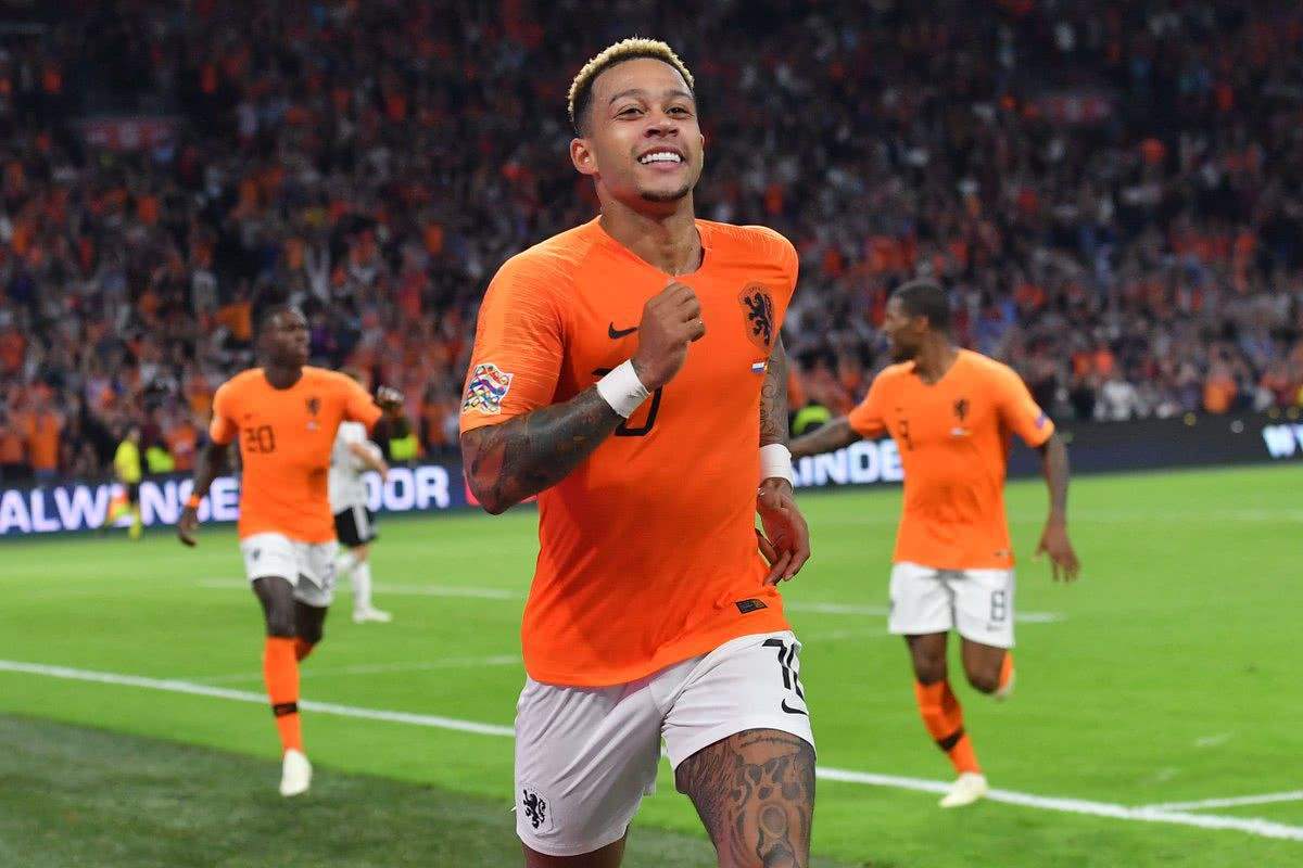 当今足坛实力远超名气6个球星，其中一人和布冯的级别相同