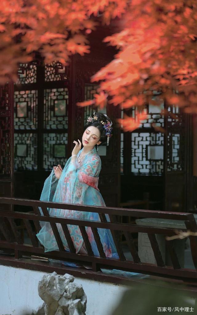 中国风古装汉服仙气襦裙方领齐胸,汉服魏晋古装交领齐腰襦裙中国风