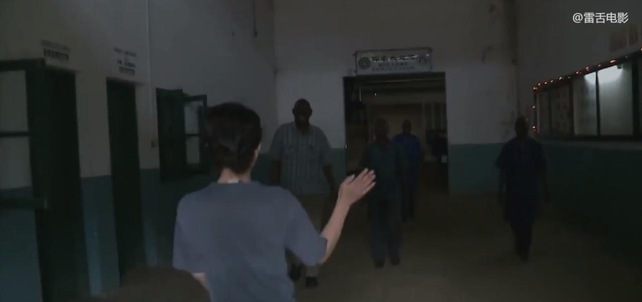 中国人在非洲开工厂，当地工人却“坐地起价”，要涨工资！纪录片