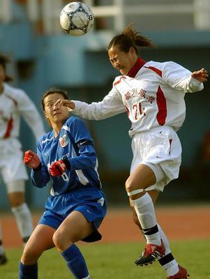 滕巍年轻时照片,滕巍脱衣庆祝