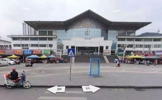 都匀61路公交线路查询,都匀市区到东站的公交线路