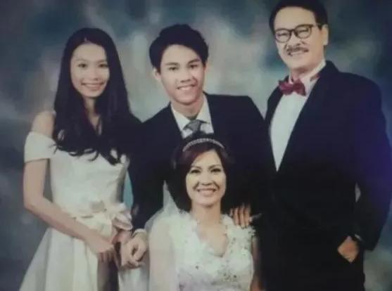 他走了,他的一生,荒唐,荒谬,荒诞,但,从未荒废过