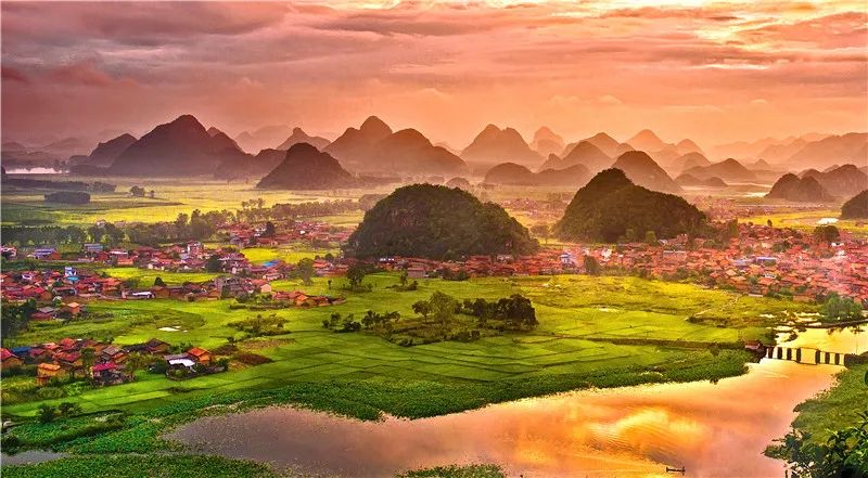 适合去旅游的云南小镇,云南旅游十日游特色小镇