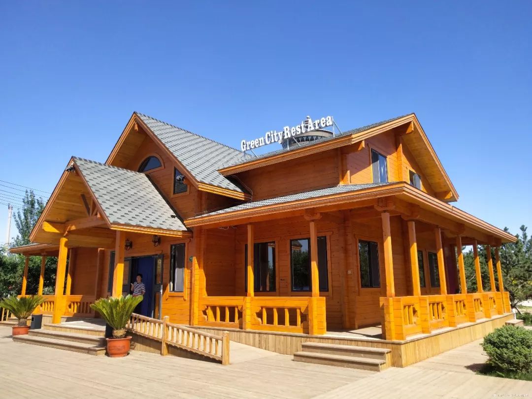 酒吧、超市展览馆这么Fashion的青城驿站，你还认为这只是厕所吗