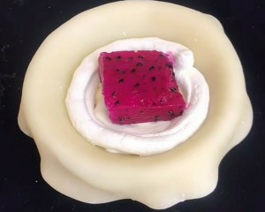 火龙果雪媚娘做法,雪媚娘火龙果的做法教程