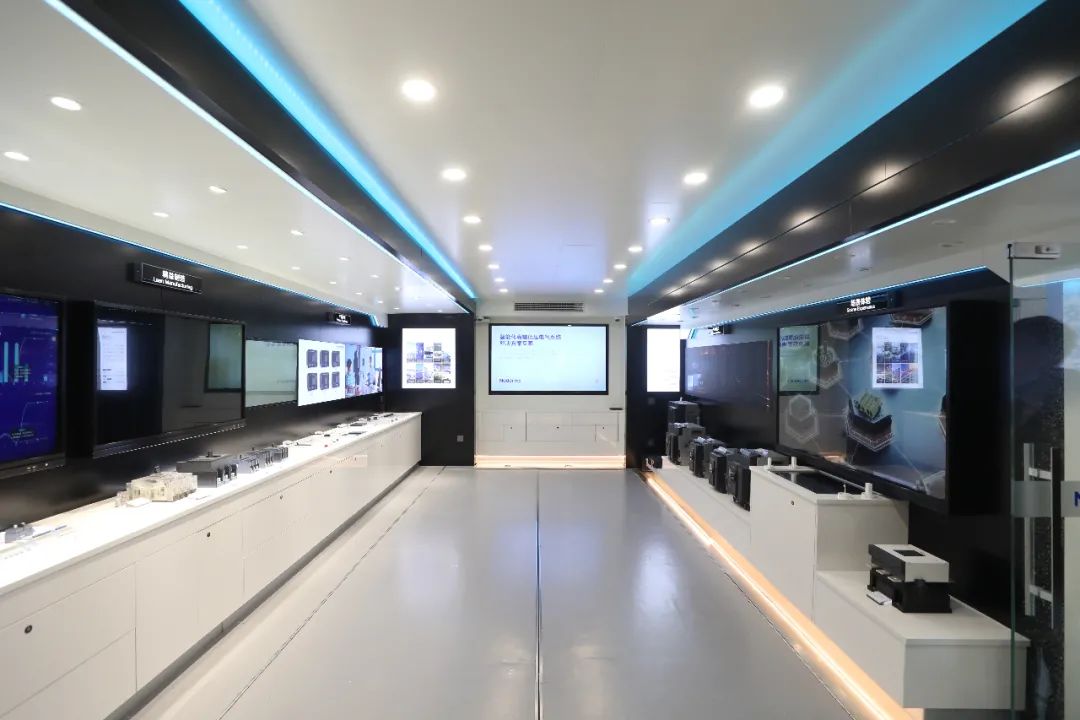 良信展会,良信展示车