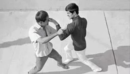 格斗明星的标准动作,格斗如何练抗打能力视频